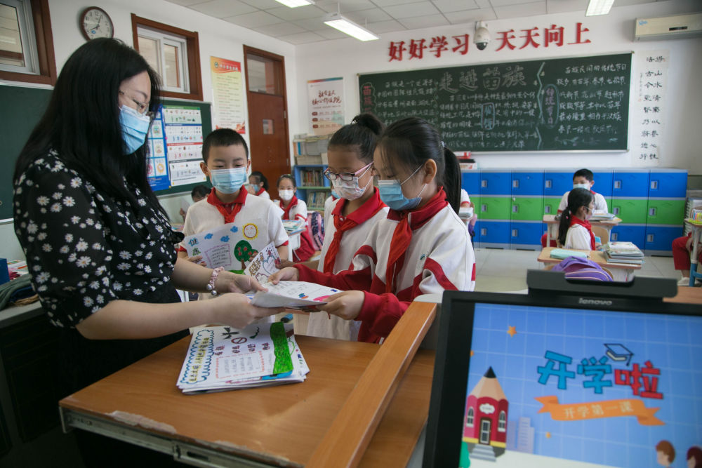 第一观察｜今年教师节，读懂习近平总书记殷殷希望的时代内涵