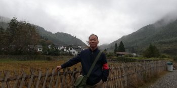 魏保金